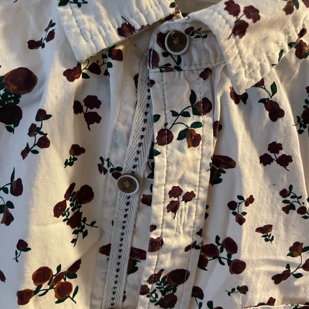 Rose pattern button down shirt - Picture 2 of 3